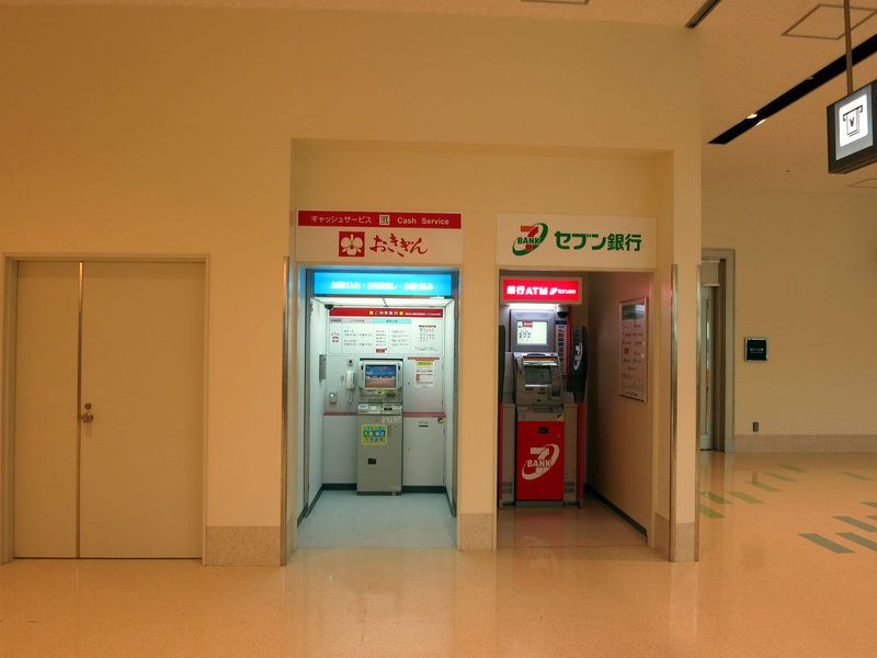 残念。フリーWi-Fiが無い新国際空港・・・那覇空港新国際線旅客ターミナルビル 残念。フリーWi-Fiが無い新国際空港・・・那覇空港新国際線旅客ターミナルビル
