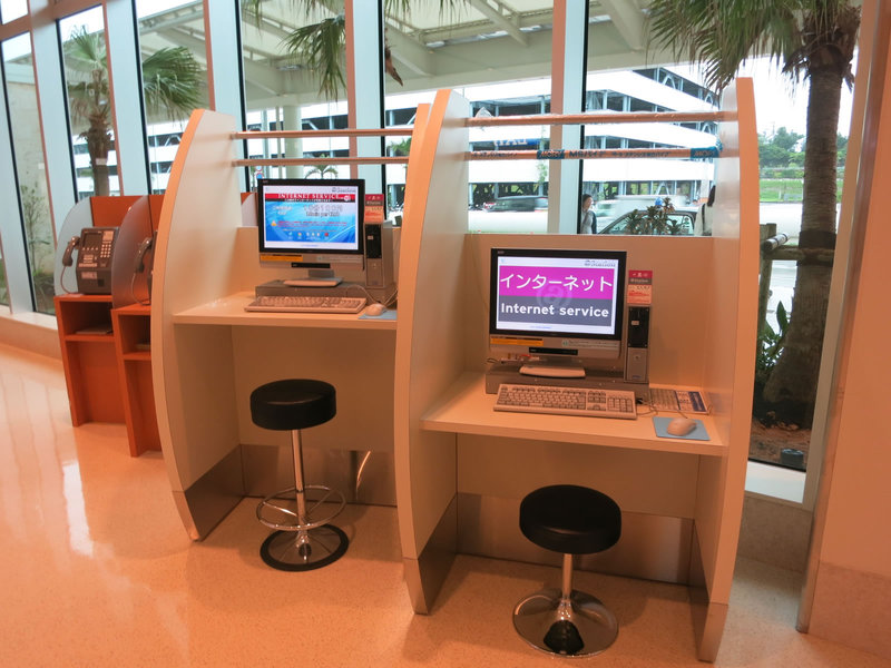 残念。フリーWi-Fiが無い新国際空港・・・那覇空港新国際線旅客ターミナルビル 残念。フリーWi-Fiが無い新国際空港・・・那覇空港新国際線旅客ターミナルビル