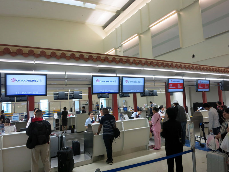 残念。フリーWi-Fiが無い新国際空港・・・那覇空港新国際線旅客ターミナルビル 残念。フリーWi-Fiが無い新国際空港・・・那覇空港新国際線旅客ターミナルビル