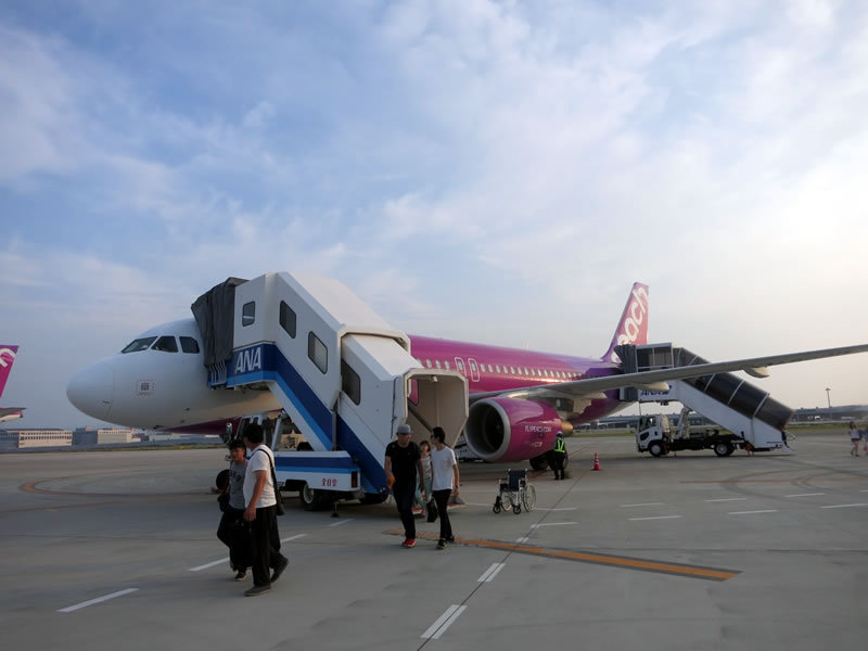 高雄から到着。関西国際空港第2ターミナルとは、LCC専用ターミナル 高雄から到着。関西国際空港第2ターミナルとは、LCC専用ターミナル