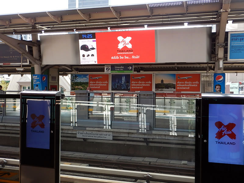 バンコク高架鉄道（BTS）のデジタルサイネージ連動型広告がおススメ