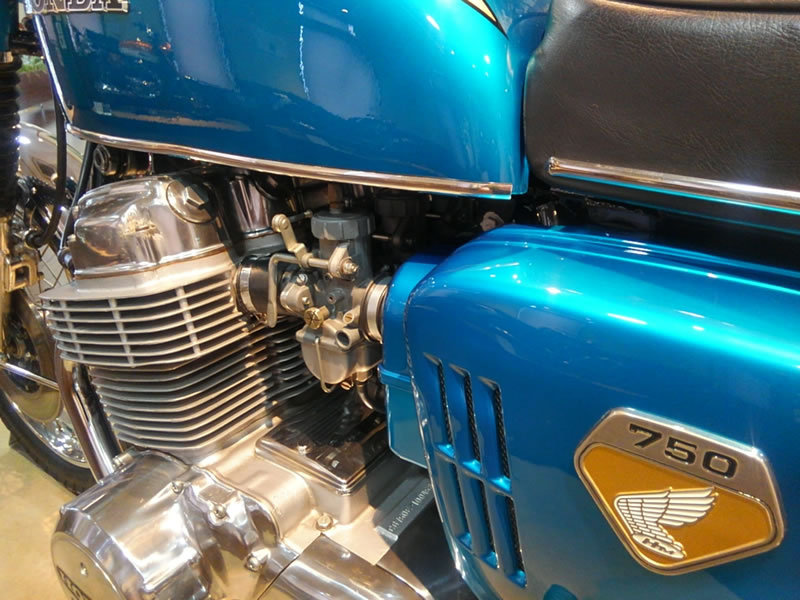 憧れの元祖ナナハン「ホンダドリーム CB750 FOUR」に乗りたい 憧れの元祖ナナハン「ホンダドリーム CB750 FOUR」に乗りたい