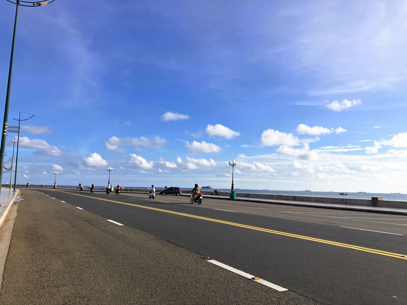 海の街ブンタウからシンチャオ♪海岸線をバイクで走るのが最高の楽しみ 海の街ブンタウからシンチャオ♪海岸線をバイクで走るのが最高の楽しみ