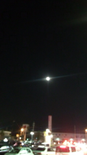 月がキレイです。
