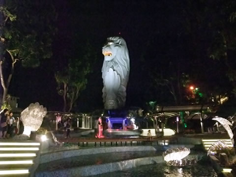 セントーサ島のマーライオン
