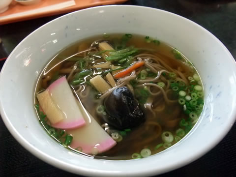 道の駅豊根グリーンポート宮嶋で日本そばを食す