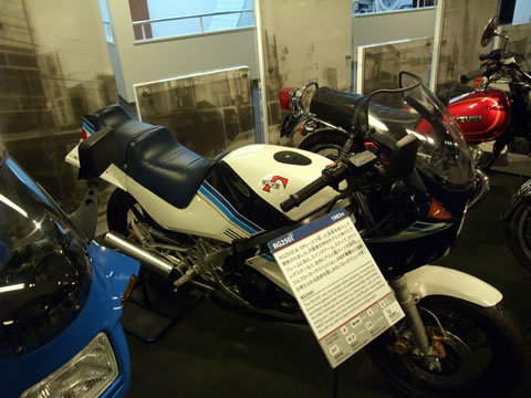 スズキ歴史館、70年代以降のバイクの名車達