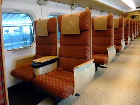 JR九州新幹線つばめ(800系)に乗ってきたー