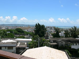 沖縄市比屋根に海が見える1ＬＤＫ☆