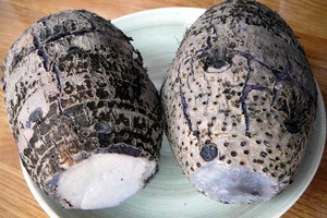 肉団子入りターム(田芋)饅頭 おこわ蒸し