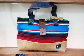 川の上のひみつきち FUJISANの巻