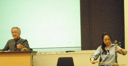 早稲田大学沖縄学の講座で亘先生の講義を聞きました
