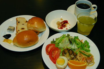 HOTELSSORUVITAPUREMIA旭桥早餐2