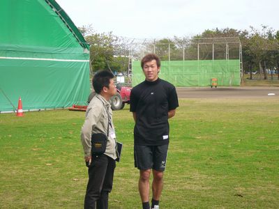 日ハムキャンプ地へ