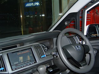 ホンダSTEPWGN SPADA取り付け!