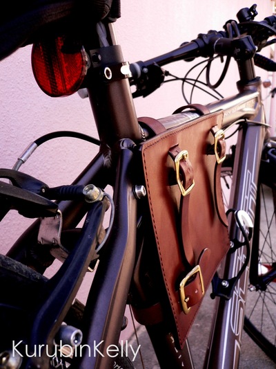 バイクのサドルバッグ