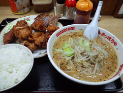 お休みの日も…