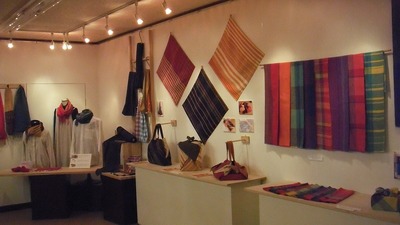 ☆★開催中★☆「機織工房tate+yoko手織り布展~包む~」
