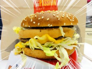 明日からビッグマックが200円とのこと