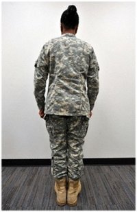 米陸軍、初の女性用戦闘服を試作