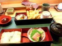 「鮨の穴 ゆうゆう」でランチしてきました