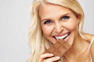 チョコレートを食べればヤセる!? 代謝効果に注目