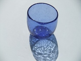 ラベンダカラ―のグラス