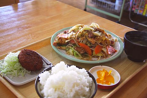 やっちーすば　フーチャンプルー