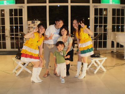 ロービーでライブ♪