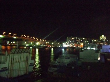 那覇の港夜景♪「とまりん♪」
