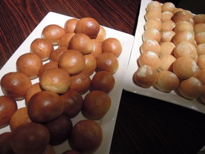 パン作ってます