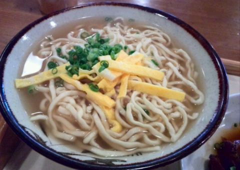 北谷町 かめぜん食堂 炙り軟骨ソーキそば