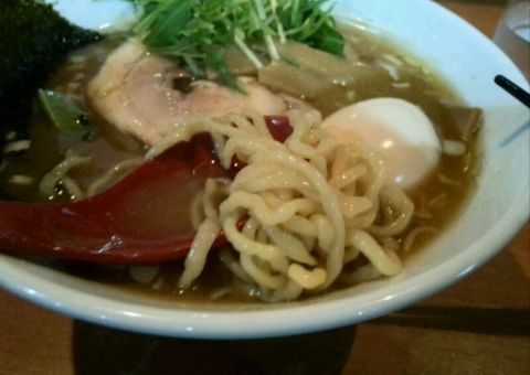 沖縄市 ラーメン ゆいま~る人:
