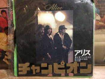 捨てられないもの達。。。