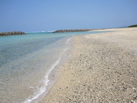 やんばる食堂と紺碧の海 2012/04/11 04:33:34