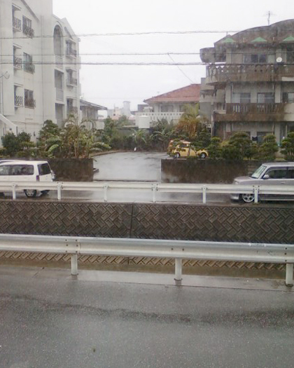 絶望的に雨