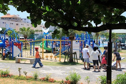 沖縄 北谷 砂辺 キッズルーム 遊び場 公園 ビーチ 海 ウィークリー マンスリー ホテル コンドミニアム 長期滞在 ロングステイ リゾートの住人 番頭 サービスアパート