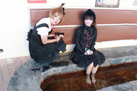 【ハロウィンの裏話】総額10万円相当の仮装で人格が変わることが判明。 ハロウィン仮装でスナップショット