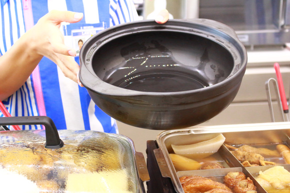 【夏こそ、おでん】ローソン沖縄で「おでん」を買う!8/25(月)まで激安70円セール実施中! 【夏こそ、おでん】ローソン沖縄で「おでん」を買う!8/25(月)まで激安70円セール実施中!