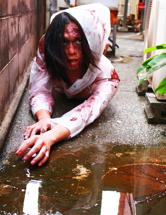 【100円ショップで手軽に作れる】ウォーキング・デッドをハロウィンメイクで再現する方法! ハロウィン 百円均一