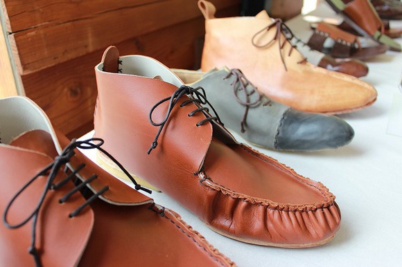 【本日19時迄開催!!】靴職人・宮城健吾氏が手掛けた全てが手作りの靴に小物に昨日の様子をお届けします！ 