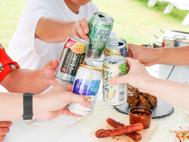 アルコールなしでも愉しめる…のか!? ノンアルだけでビーチパーティーしてみた アルコールなしでも愉しめる…のか!? ノンアルだけでビーチパーティーしてみた