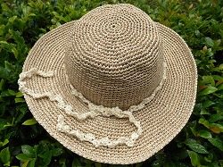夏用の涼しげな帽子