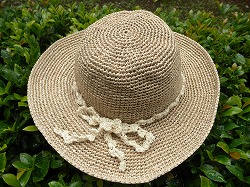 夏用の涼しげな帽子