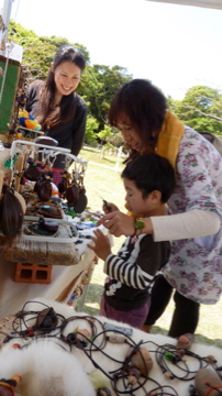 はいちゃい!今帰仁からこんにちは!手作り市の様子です。