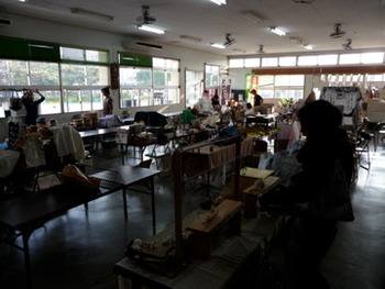 名護手作り市無事終了です。本日お休み、明日は通常営業です。