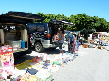 「jamsFLEA MARKET」は気持ちいい空の下に