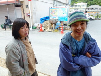 もとぶじょし もとぶ手作り市の様子です