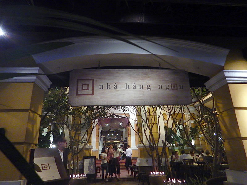 魅せるベトナム料理店「ニャー ハン ゴ」世界中の観光客が大喜び