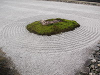 限りなく透明なほどに清んだ空の気